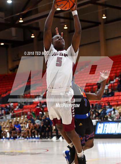Thumbnail 2 in Landry-Walker vs Pine Bluff (King Cotton Classic) photogallery.