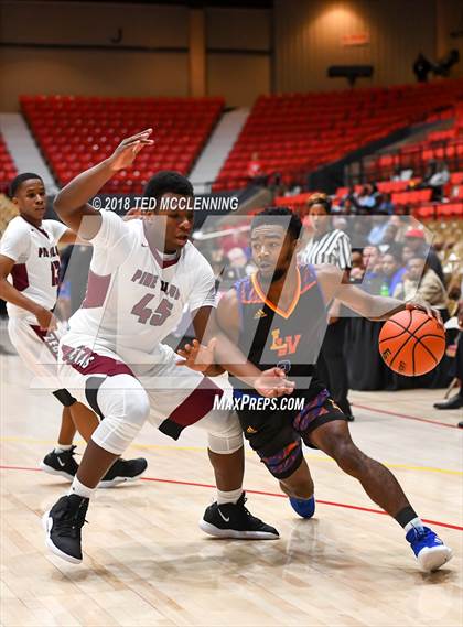 Thumbnail 3 in Landry-Walker vs Pine Bluff (King Cotton Classic) photogallery.
