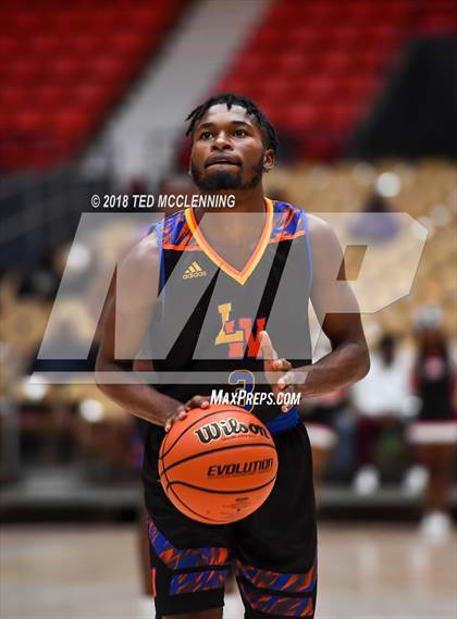 Thumbnail 2 in Landry-Walker vs Pine Bluff (King Cotton Classic) photogallery.