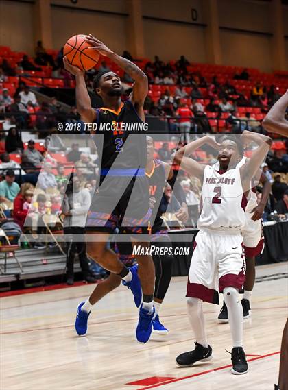 Thumbnail 1 in Landry-Walker vs Pine Bluff (King Cotton Classic) photogallery.
