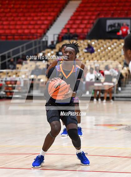 Thumbnail 1 in Landry-Walker vs Pine Bluff (King Cotton Classic) photogallery.