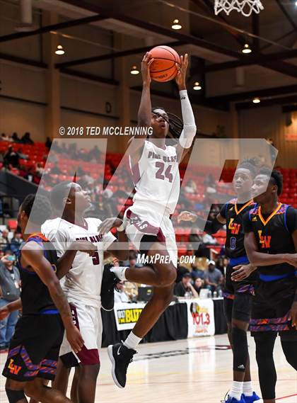 Thumbnail 1 in Landry-Walker vs Pine Bluff (King Cotton Classic) photogallery.