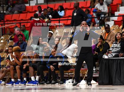 Thumbnail 1 in Landry-Walker vs Pine Bluff (King Cotton Classic) photogallery.