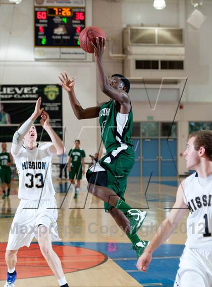 Thumbnail 2 in Mission Prep vs Palmdale (National Prep Classic) photogallery.