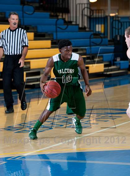 Thumbnail 3 in Mission Prep vs Palmdale (National Prep Classic) photogallery.