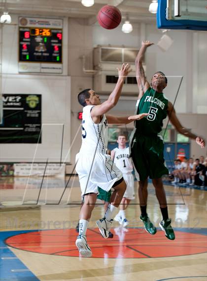 Thumbnail 2 in Mission Prep vs Palmdale (National Prep Classic) photogallery.