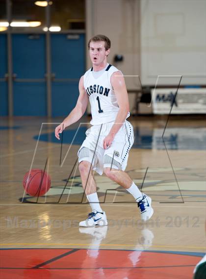 Thumbnail 3 in Mission Prep vs Palmdale (National Prep Classic) photogallery.