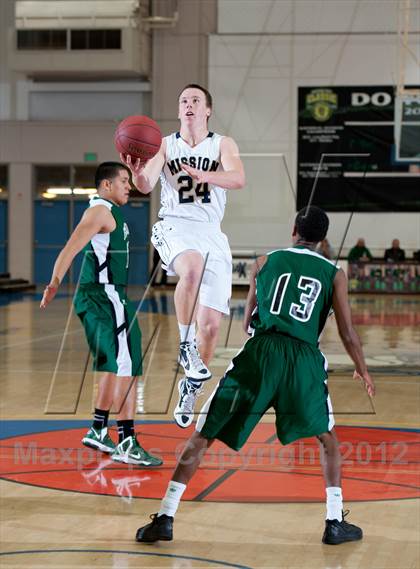 Thumbnail 3 in Mission Prep vs Palmdale (National Prep Classic) photogallery.