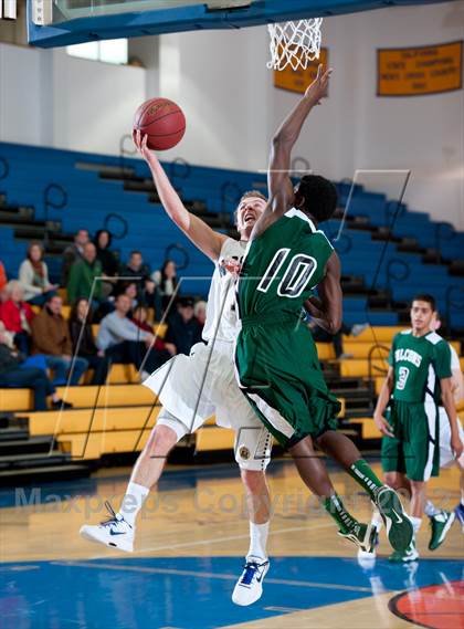 Thumbnail 3 in Mission Prep vs Palmdale (National Prep Classic) photogallery.
