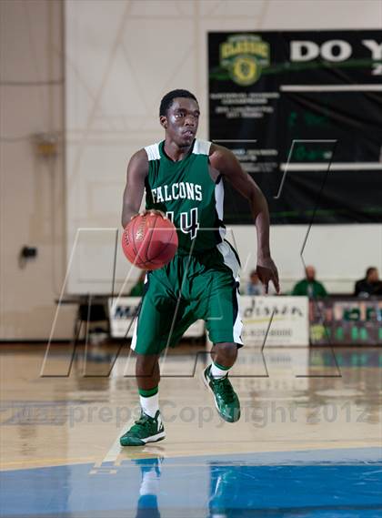 Thumbnail 2 in Mission Prep vs Palmdale (National Prep Classic) photogallery.
