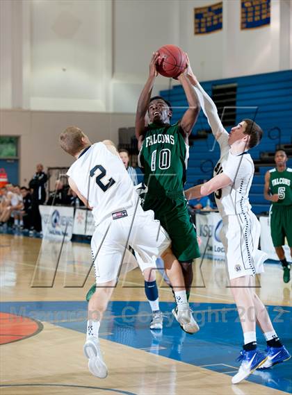 Thumbnail 3 in Mission Prep vs Palmdale (National Prep Classic) photogallery.