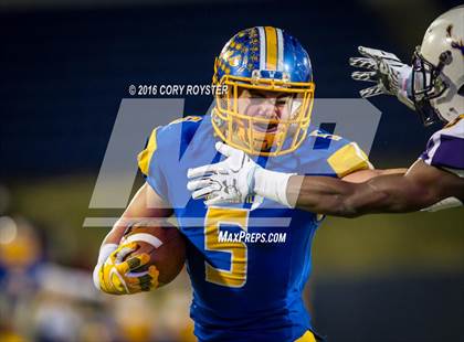 Thumbnail 3 in Elkton vs. Walkersville (MPSSAA 2A Final) photogallery.