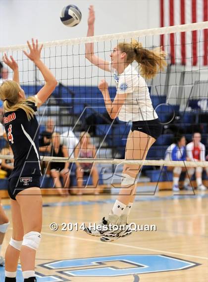 Thumbnail 2 in Corona del Mar vs Tesoro (Mohs Classic) photogallery.