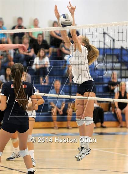 Thumbnail 3 in Corona del Mar vs Tesoro (Mohs Classic) photogallery.