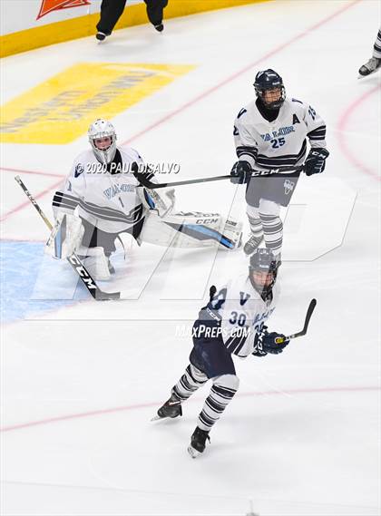 Thumbnail 2 in Valor Christian vs. Fort Collins (CHSAA State Final) photogallery.