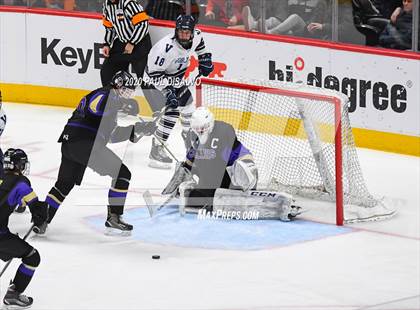 Thumbnail 2 in Valor Christian vs. Fort Collins (CHSAA State Final) photogallery.