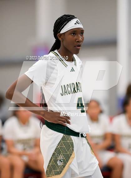 Thumbnail 3 in Volcano Vista vs. Long Beach Poly (Nike Tournament of Champions) photogallery.