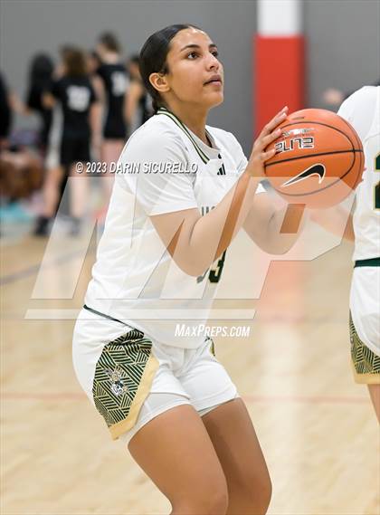 Thumbnail 1 in Volcano Vista vs. Long Beach Poly (Nike Tournament of Champions) photogallery.