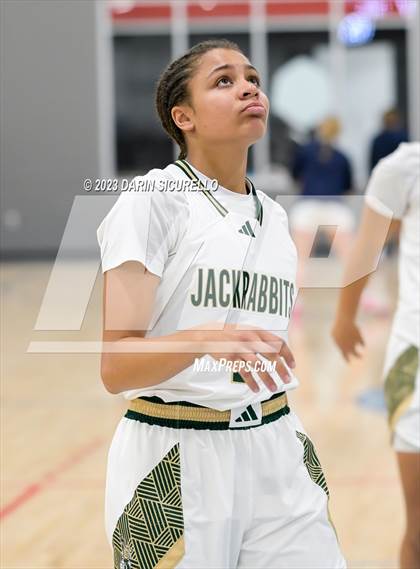 Thumbnail 2 in Volcano Vista vs. Long Beach Poly (Nike Tournament of Champions) photogallery.