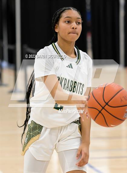 Thumbnail 3 in Volcano Vista vs. Long Beach Poly (Nike Tournament of Champions) photogallery.