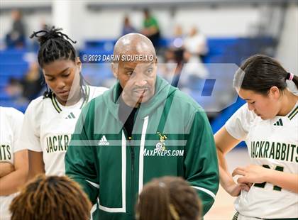 Thumbnail 3 in Volcano Vista vs. Long Beach Poly (Nike Tournament of Champions) photogallery.