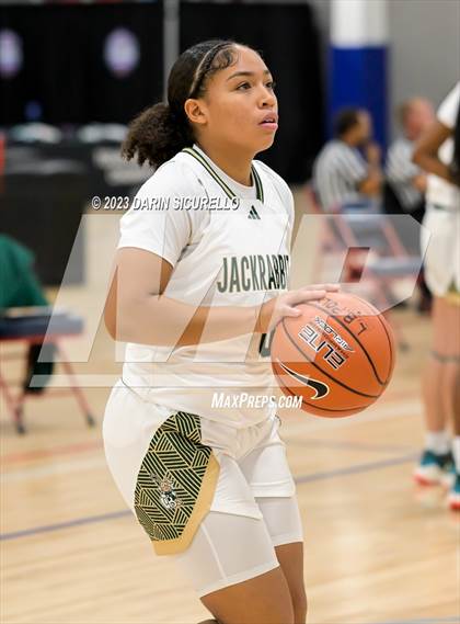 Thumbnail 3 in Volcano Vista vs. Long Beach Poly (Nike Tournament of Champions) photogallery.