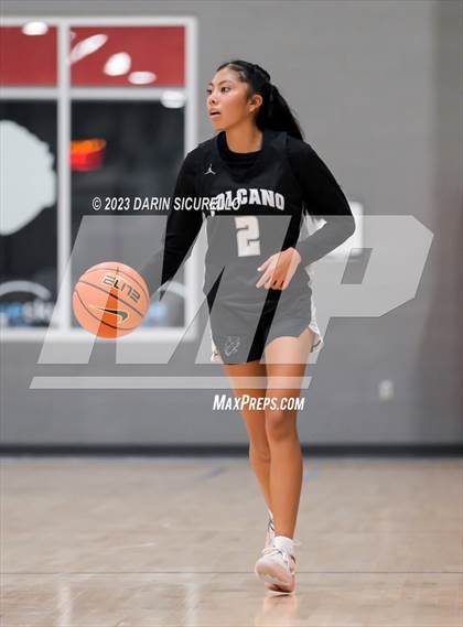 Thumbnail 2 in Volcano Vista vs. Long Beach Poly (Nike Tournament of Champions) photogallery.