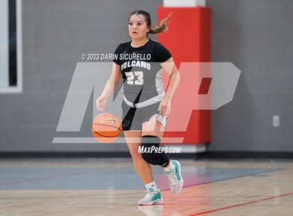 Thumbnail 1 in Volcano Vista vs. Long Beach Poly (Nike Tournament of Champions) photogallery.