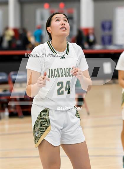 Thumbnail 1 in Volcano Vista vs. Long Beach Poly (Nike Tournament of Champions) photogallery.