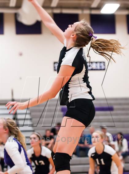 Thumbnail 2 in ThunderRidge @ Douglas County photogallery.