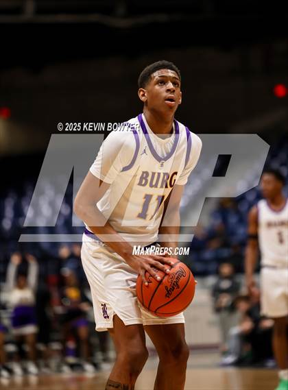 Thumbnail 1 in Olentangy Liberty vs Reynoldsburg (OHSAA D1 Regional Final) photogallery.