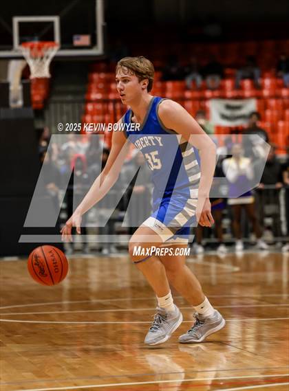 Thumbnail 2 in Olentangy Liberty vs Reynoldsburg (OHSAA D1 Regional Final) photogallery.