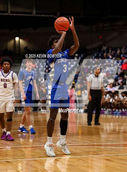 Thumbnail 3 in Olentangy Liberty vs Reynoldsburg (OHSAA D1 Regional Final) photogallery.