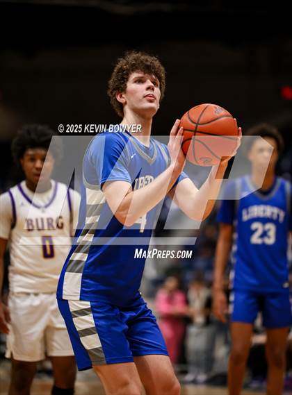 Thumbnail 3 in Olentangy Liberty vs Reynoldsburg (OHSAA D1 Regional Final) photogallery.