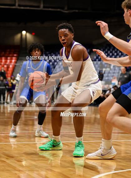 Thumbnail 3 in Olentangy Liberty vs Reynoldsburg (OHSAA D1 Regional Final) photogallery.