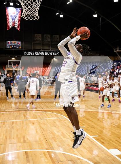 Thumbnail 2 in Olentangy Liberty vs Reynoldsburg (OHSAA D1 Regional Final) photogallery.