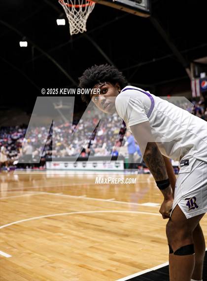 Thumbnail 2 in Olentangy Liberty vs Reynoldsburg (OHSAA D1 Regional Final) photogallery.