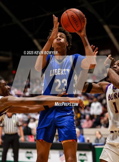 Thumbnail 1 in Olentangy Liberty vs Reynoldsburg (OHSAA D1 Regional Final) photogallery.
