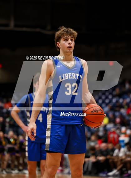 Thumbnail 1 in Olentangy Liberty vs Reynoldsburg (OHSAA D1 Regional Final) photogallery.