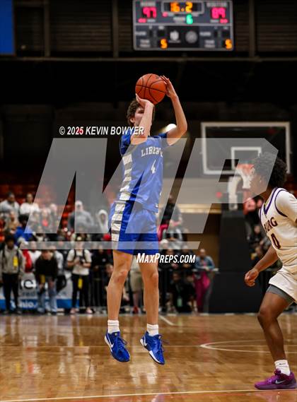 Thumbnail 1 in Olentangy Liberty vs Reynoldsburg (OHSAA D1 Regional Final) photogallery.