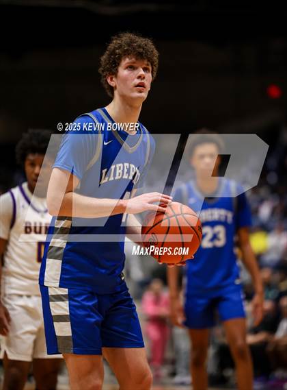 Thumbnail 1 in Olentangy Liberty vs Reynoldsburg (OHSAA D1 Regional Final) photogallery.