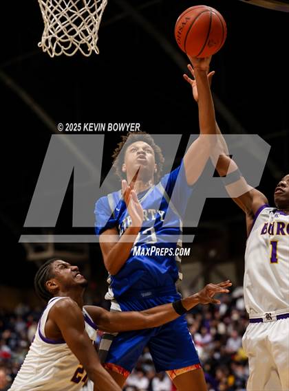 Thumbnail 1 in Olentangy Liberty vs Reynoldsburg (OHSAA D1 Regional Final) photogallery.