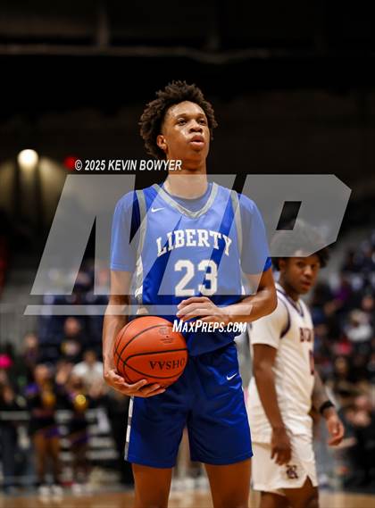 Thumbnail 2 in Olentangy Liberty vs Reynoldsburg (OHSAA D1 Regional Final) photogallery.