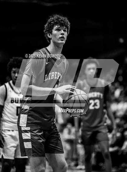 Thumbnail 2 in Olentangy Liberty vs Reynoldsburg (OHSAA D1 Regional Final) photogallery.
