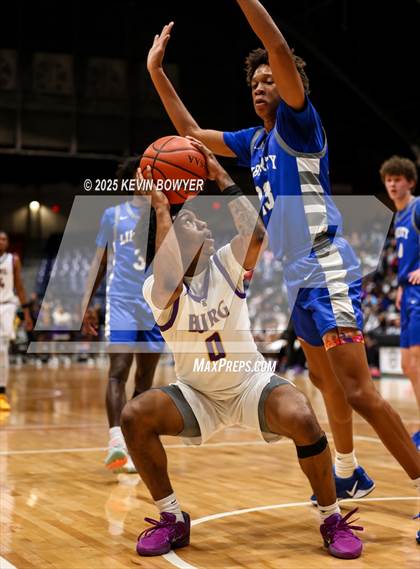 Thumbnail 1 in Olentangy Liberty vs Reynoldsburg (OHSAA D1 Regional Final) photogallery.