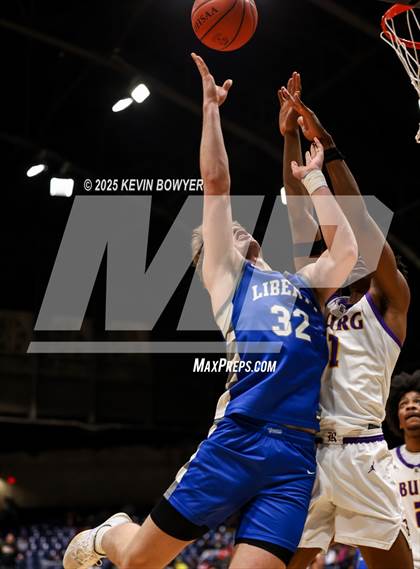 Thumbnail 2 in Olentangy Liberty vs Reynoldsburg (OHSAA D1 Regional Final) photogallery.