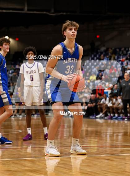 Thumbnail 2 in Olentangy Liberty vs Reynoldsburg (OHSAA D1 Regional Final) photogallery.