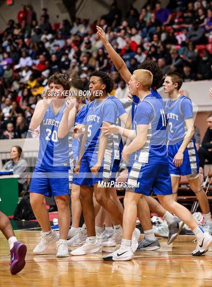 Thumbnail 2 in Olentangy Liberty vs Reynoldsburg (OHSAA D1 Regional Final) photogallery.