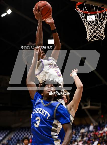 Thumbnail 1 in Olentangy Liberty vs Reynoldsburg (OHSAA D1 Regional Final) photogallery.