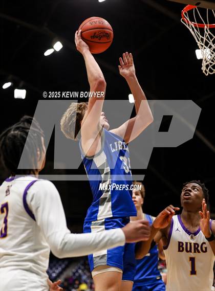 Thumbnail 3 in Olentangy Liberty vs Reynoldsburg (OHSAA D1 Regional Final) photogallery.